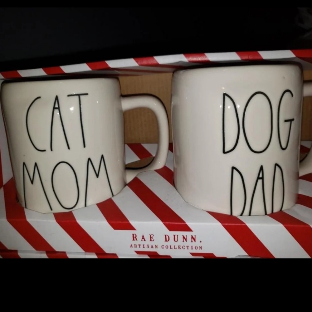 Rae Dunn Cat Mom Dog Dad mug set